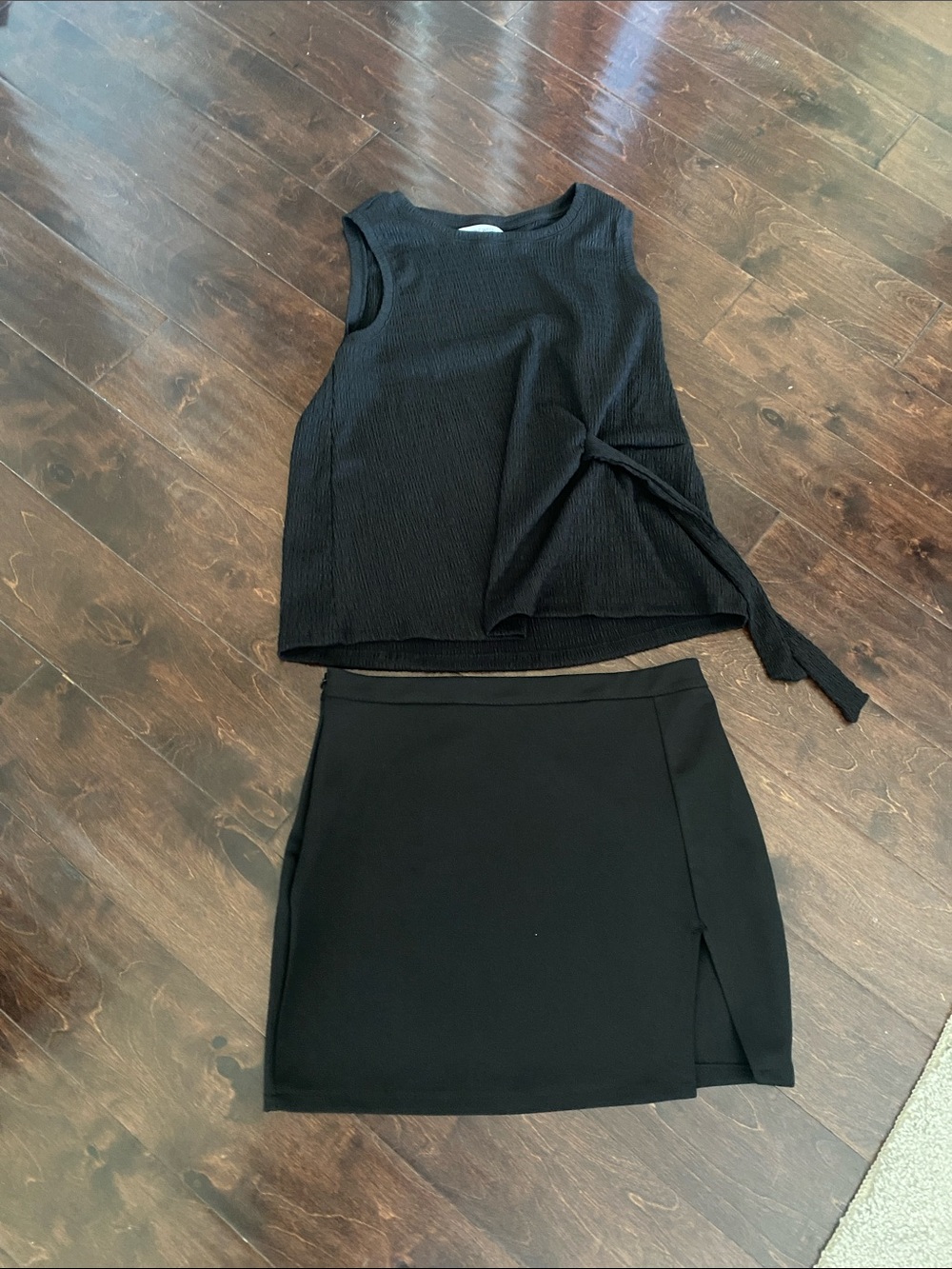 Nine West Black Sleeveless Tie-Waist Top - Picture 7 of 9
